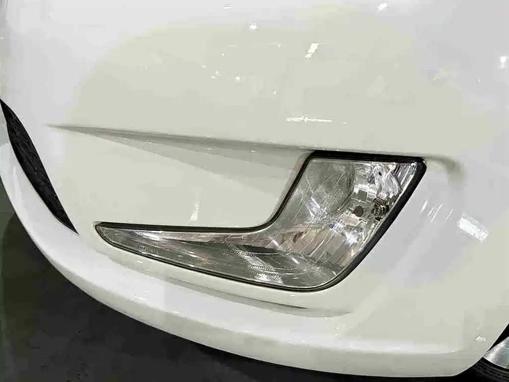 Kia K2 2012 Sedan 1.6L AT Premium Commemorative Edition