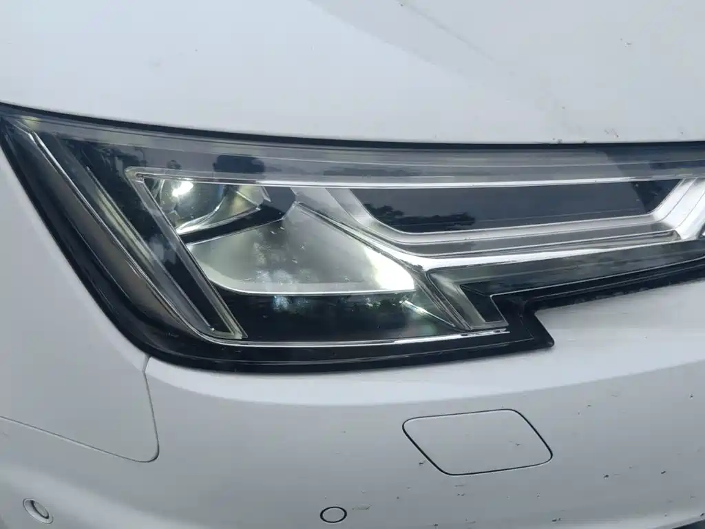 Audi A4L 2019 40 TFSI Fashion Edition China VI