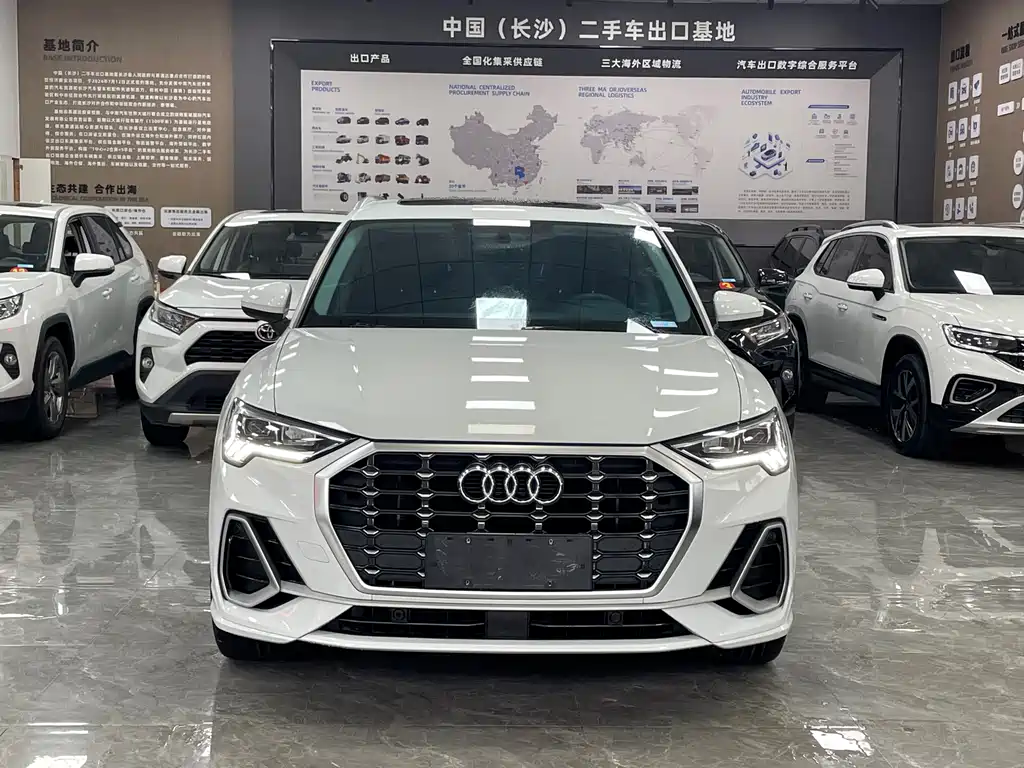 Audi Q3 2022 35 TFSI Fashion Dynamic