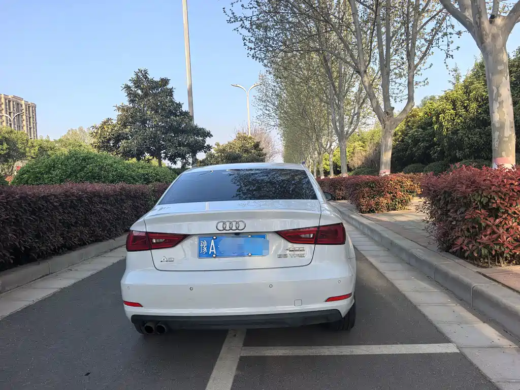 Audi A3 2016 Limousine 35 TFSI Fashion
