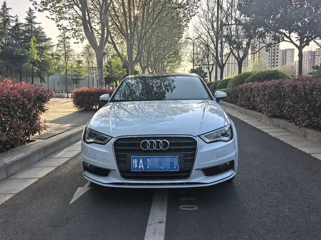 Audi A3 2016 Limousine 35 TFSI Fashion