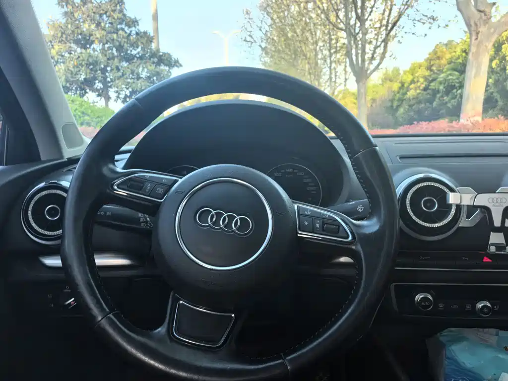 Audi A3 2016 Limousine 35 TFSI Fashion