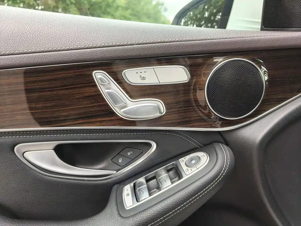 Mercedes-Benz GLC 2017 GLC 260 4MATIC Luxury