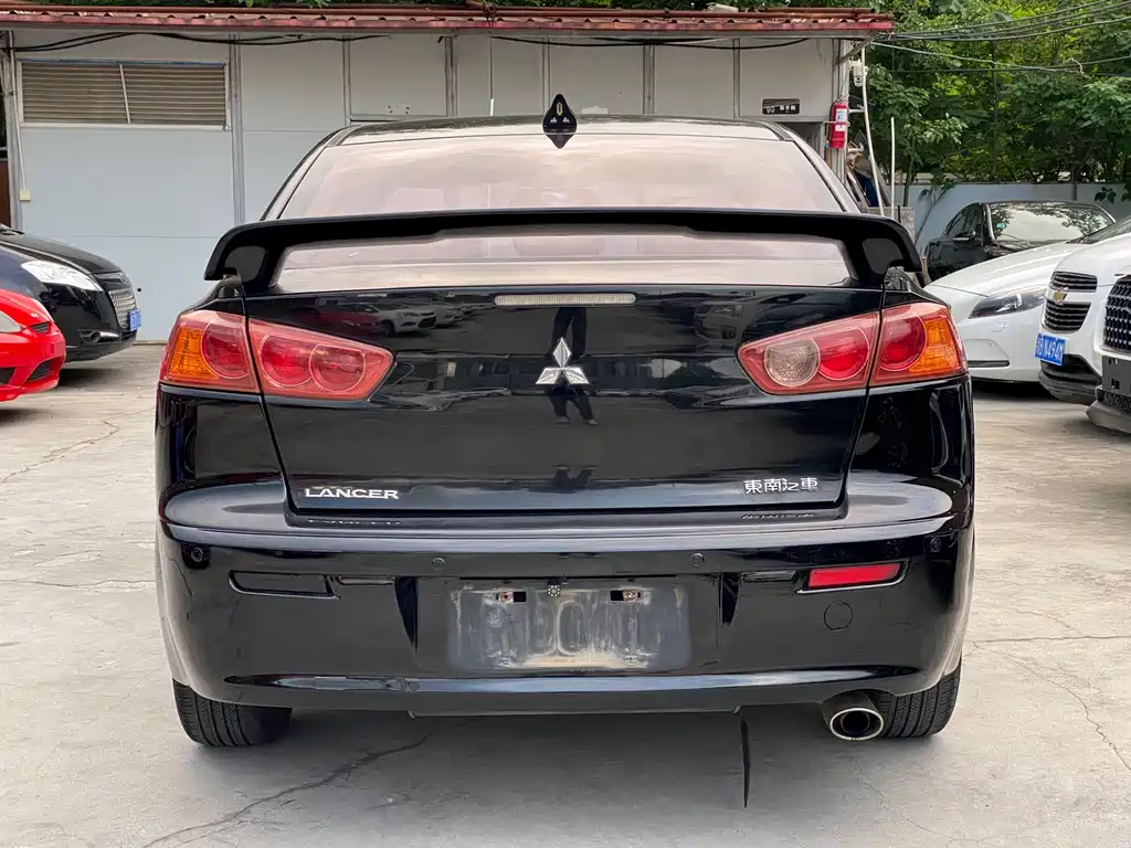 Mitsubishi Lancer EX 2010 Fashion Edition 1.8L CVT Comfort