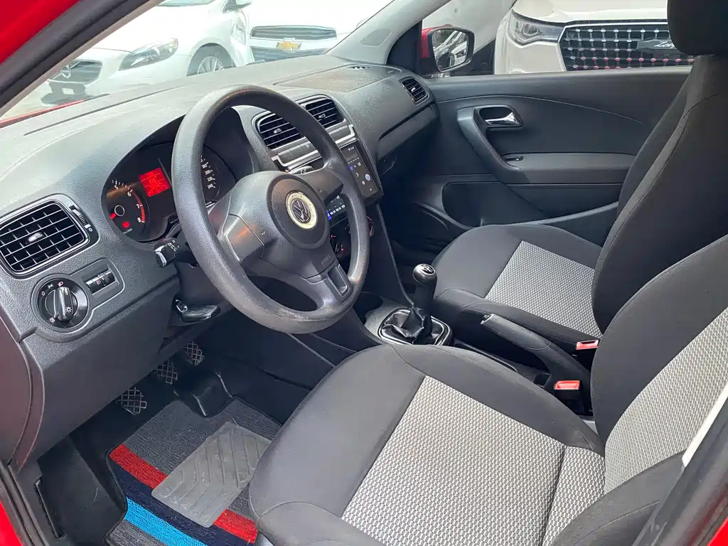 Volkswagen Polo 2011 1.4L Manual Zhile Edition