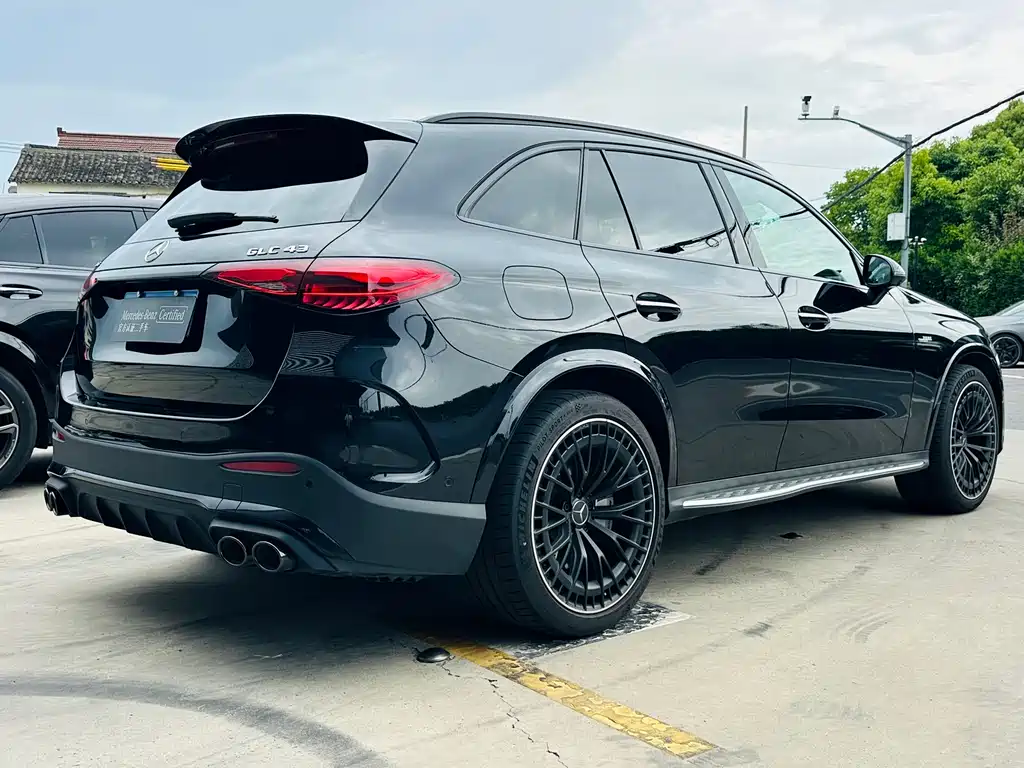 Mercedes-AMG GLC 43 4MATIC 2025