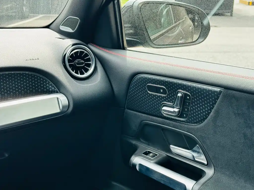 Mercedes-Benz AMG GLB 35 4MATIC 2024