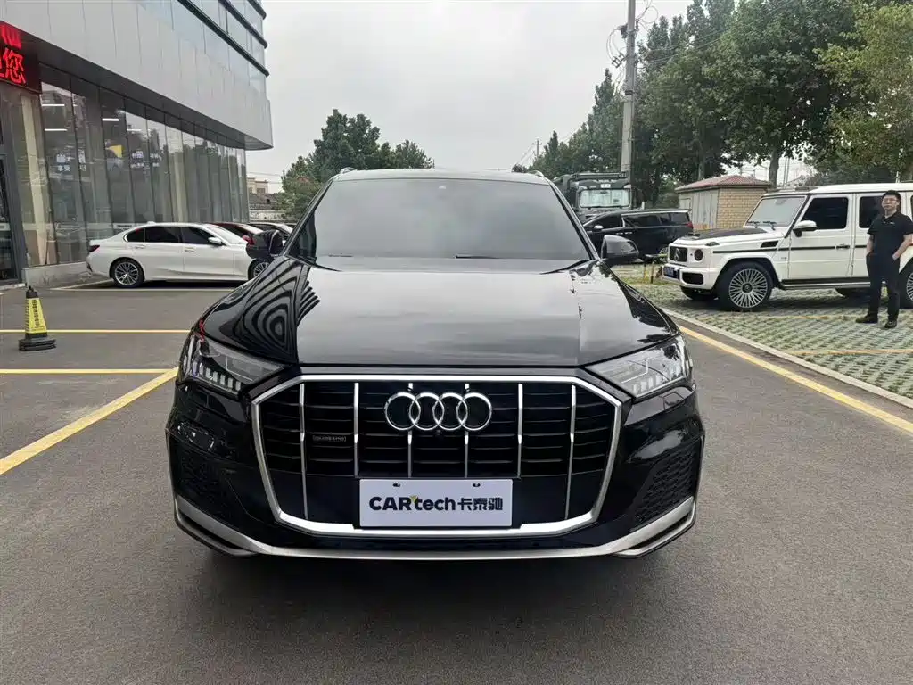 Audi Q7 2021 55 TFSI quattro S line