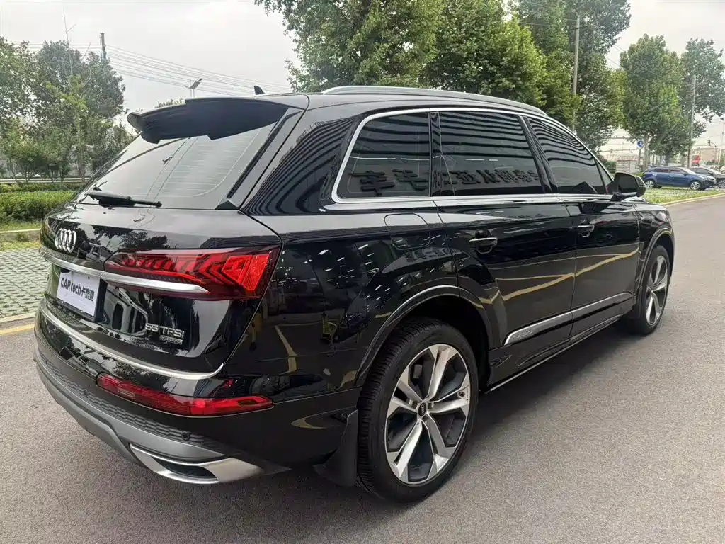Audi Q7 2021 55 TFSI quattro S line