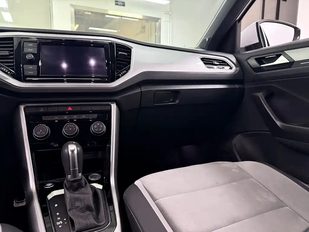 Volkswagen T-ROC 2020 280TSI DSG FWD R-Line Pro