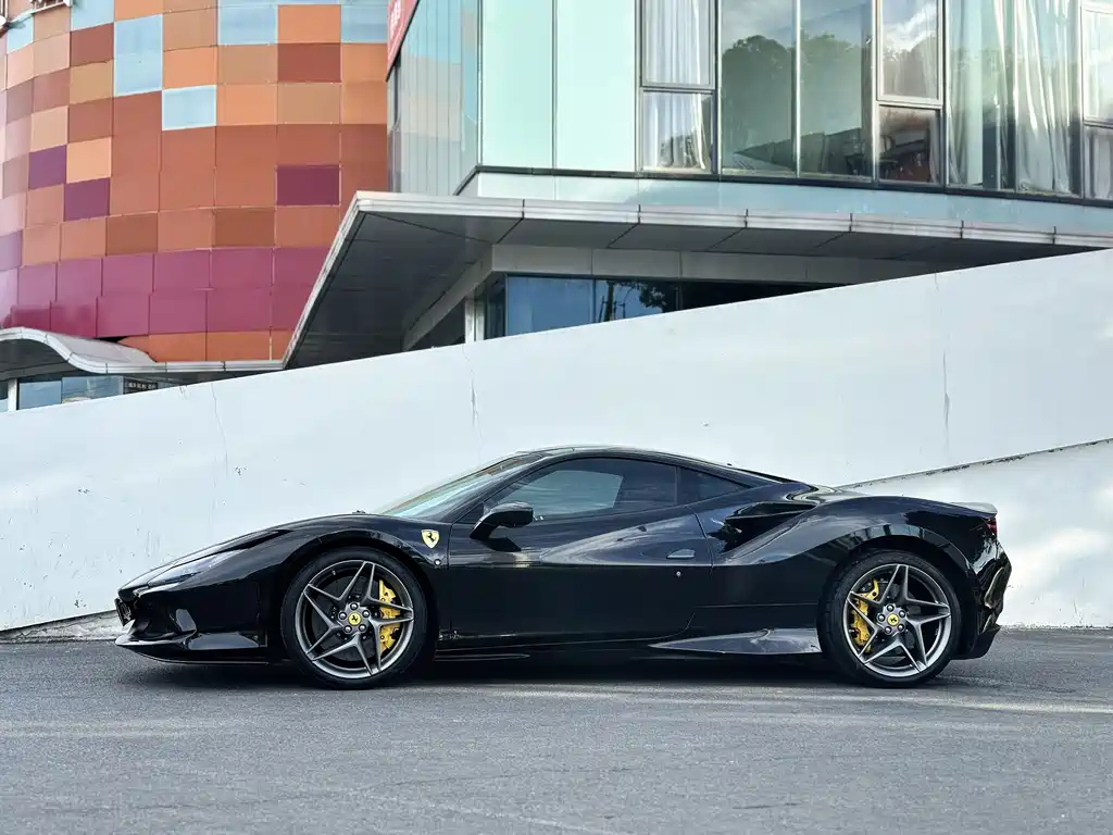 Ferrari F8 Tributo
