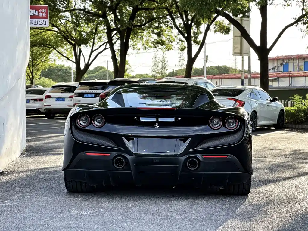 Ferrari F8 Tributo