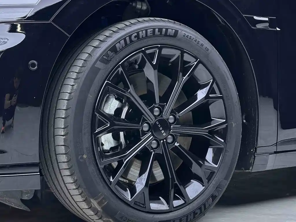 Zeekr 007GT 2025 RWD Intelligent Driving Edition 75kWh