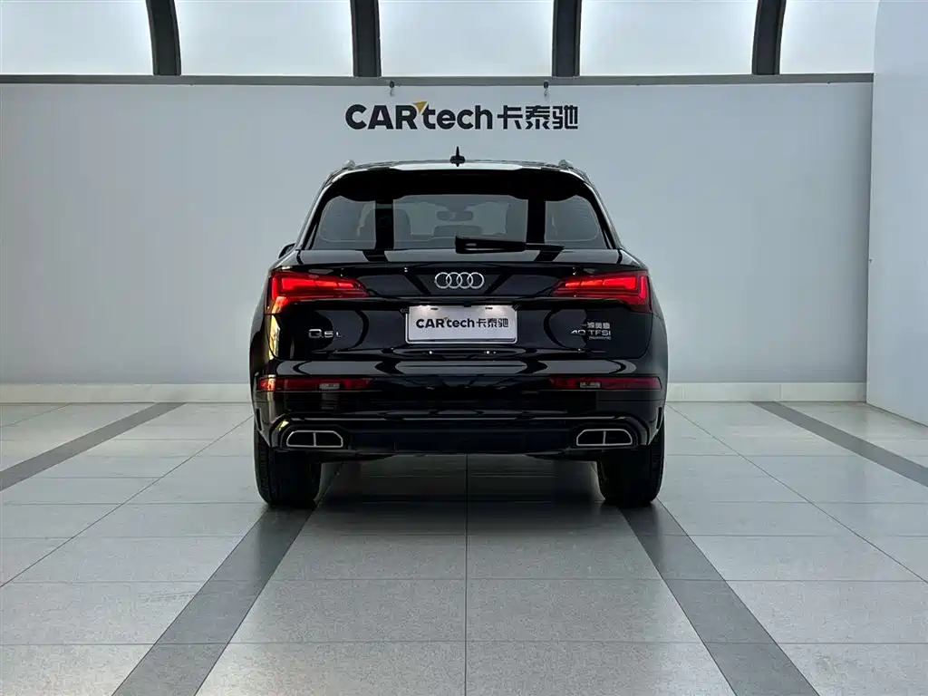 Audi Q5L 2024 40 TFSI Luxury Dynamic Edition