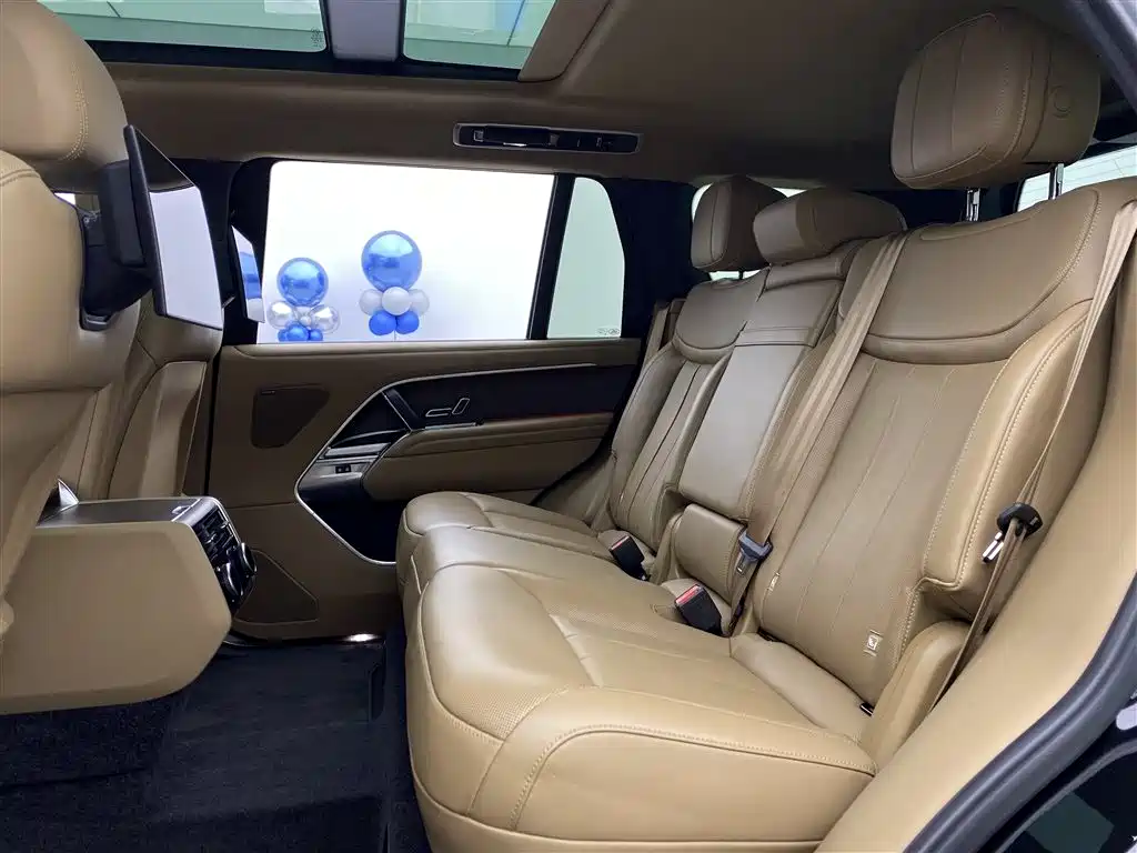 Range Rover 2024 3.0 L6 400PS Autobiography LWB