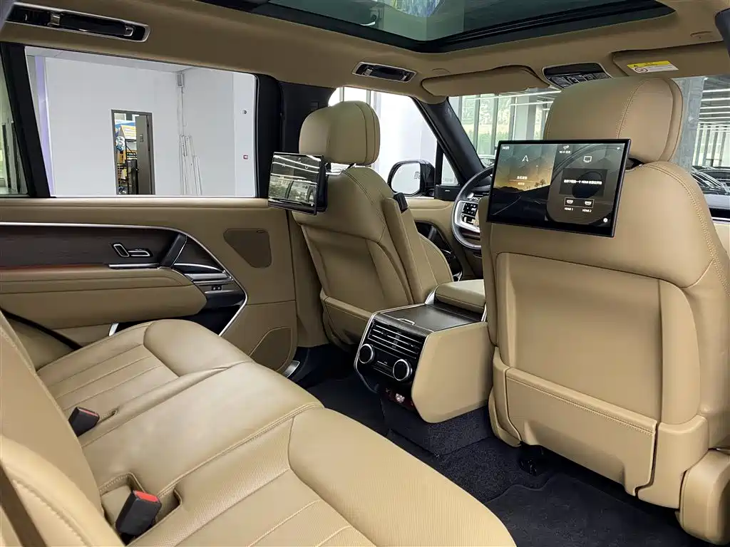 Range Rover 2024 3.0 L6 400PS Autobiography LWB