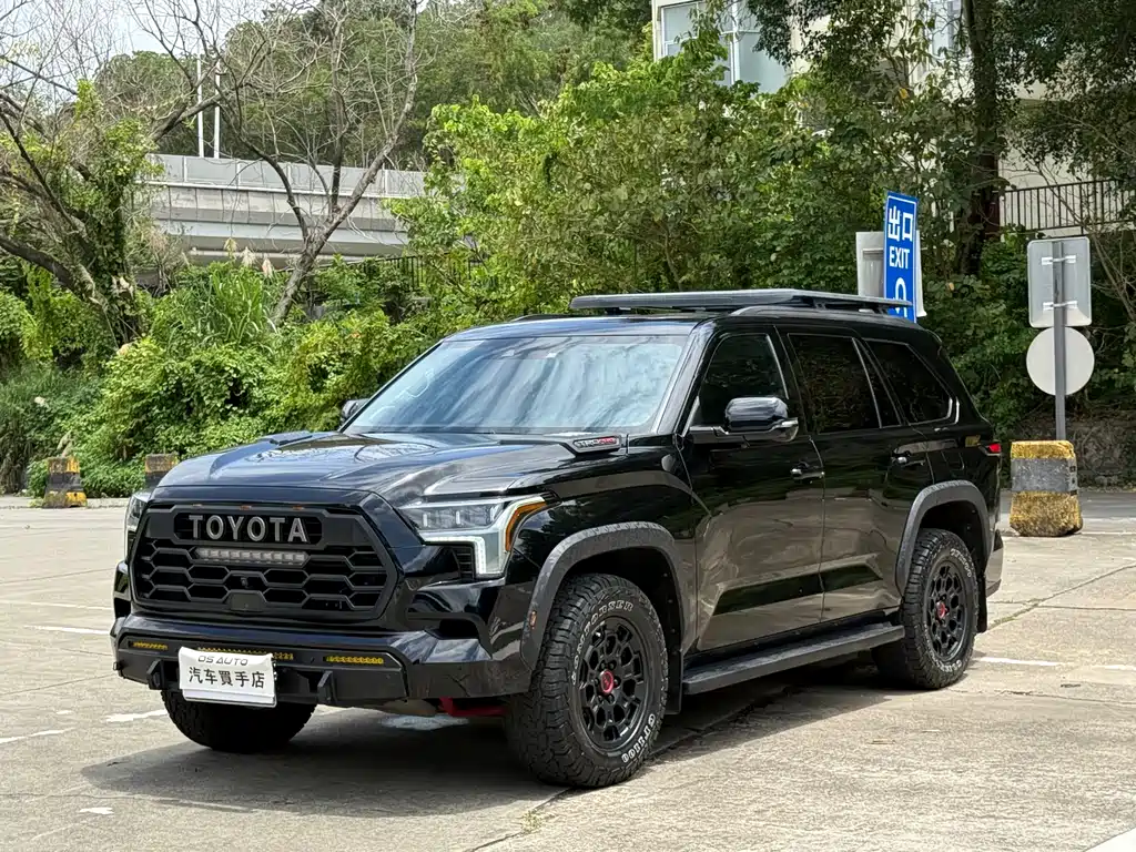 Toyota Sequoia 2023 3.5T Canadian Spec