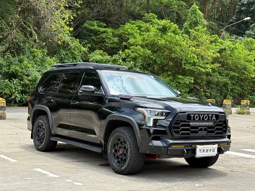 Toyota Sequoia 2023 3.5T Canadian Spec
