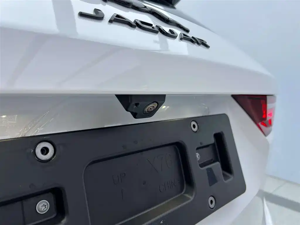 Jaguar F-PACE 2024 P250 R-Dynamic SE