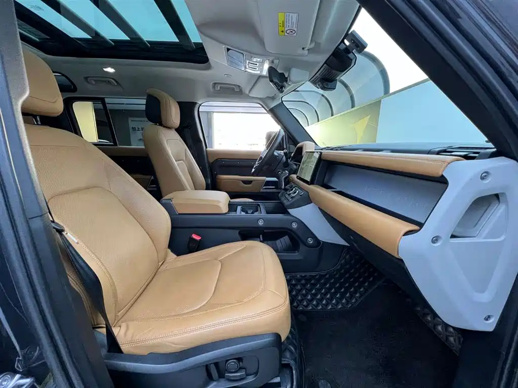 Land Rover Defender 2023 110 3.0T P400 Dark Edition