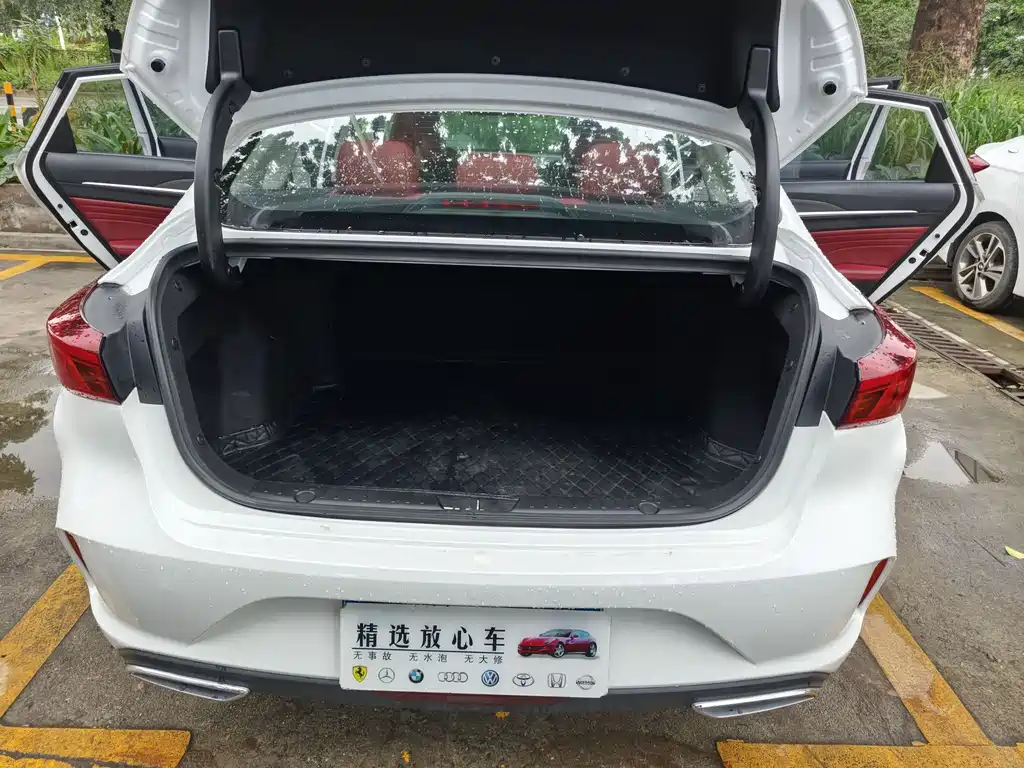 Changan Eado Plus 2021 Blue Whale NE 1.4T GDI DCT Prestige Edition