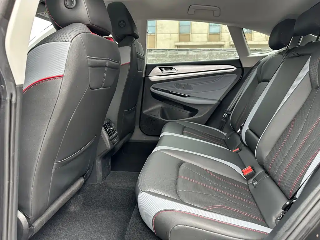 Volkswagen Lamando L 2022 280TSI DSG Cool & Spicy Edition