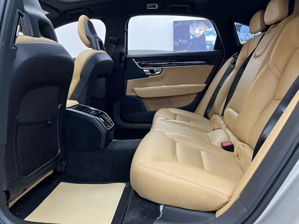 Volvo S90 2018 T4 Zhiyuan Edition