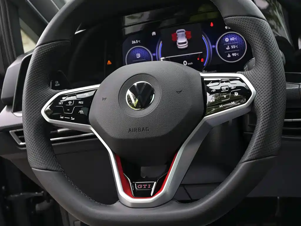 Volkswagen Golf GTI 2021