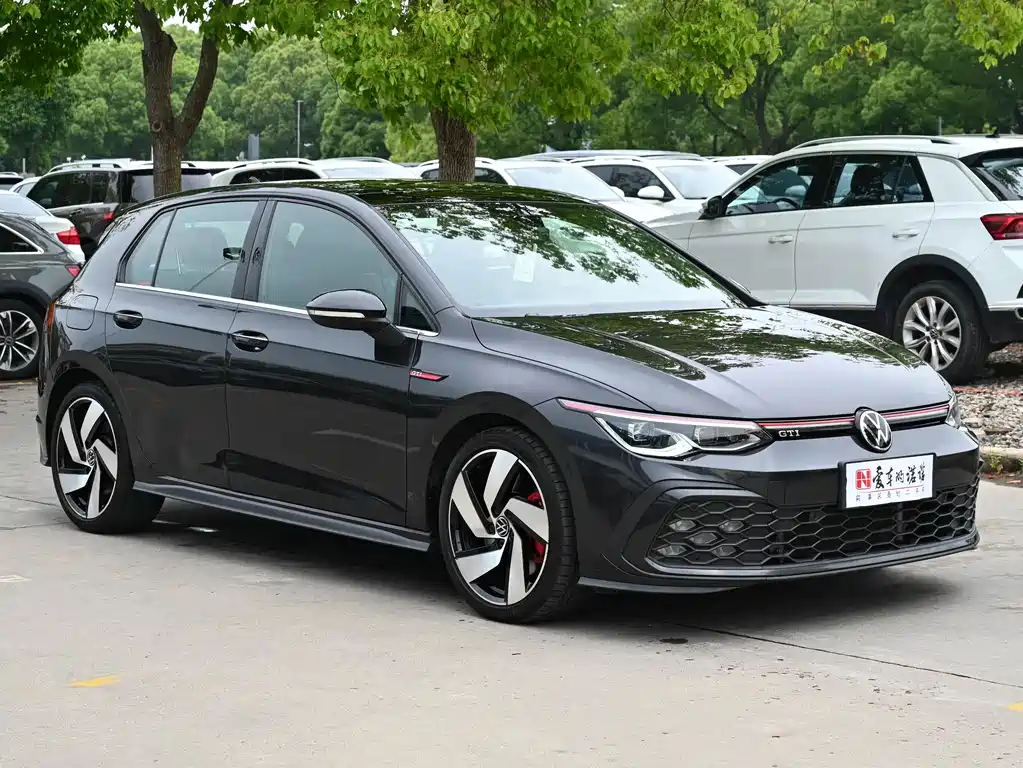 Volkswagen Golf GTI 2021