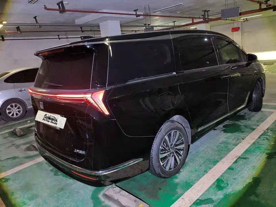 Buick GL8 NEV 2026 Avenir Luxury Edition