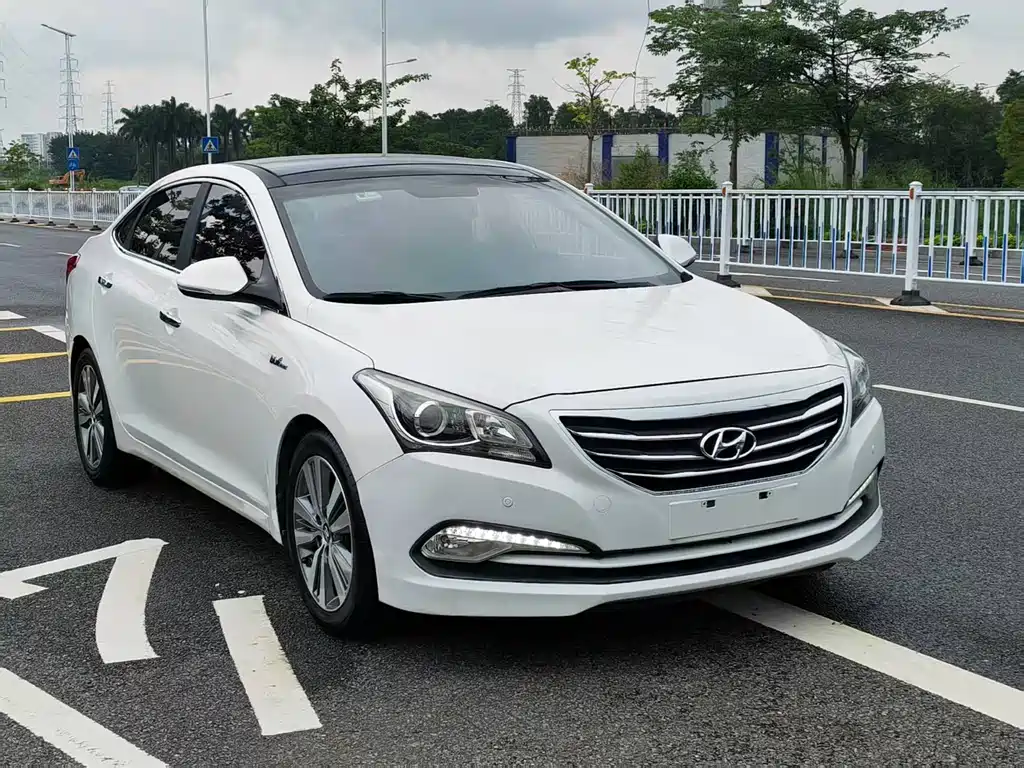Hyundai Mistra 2014 1.8L Automatic DLX