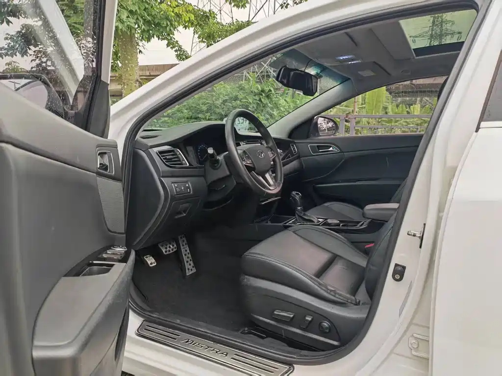 Hyundai Mistra 2014 1.8L Automatic DLX