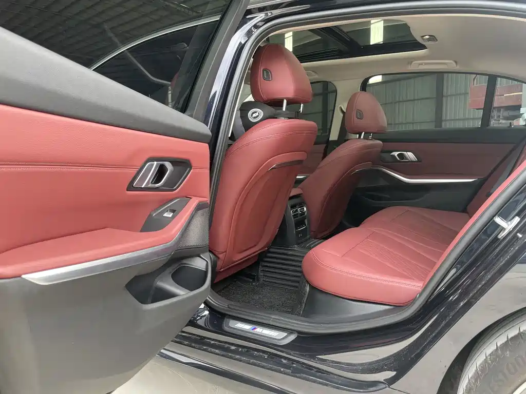 BMW 3 Series 2023 320Li M Sport Package - фото 10