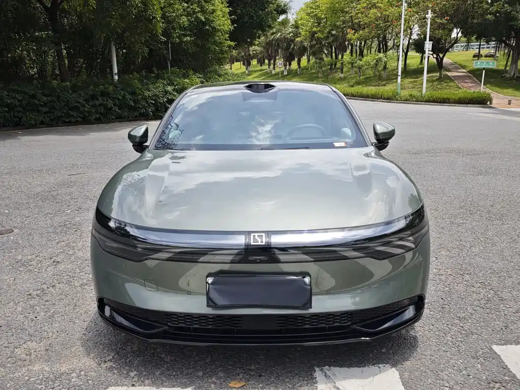 Zeekr 007 2025 Long Range AWD Intelligent Driving Edition 100kWh