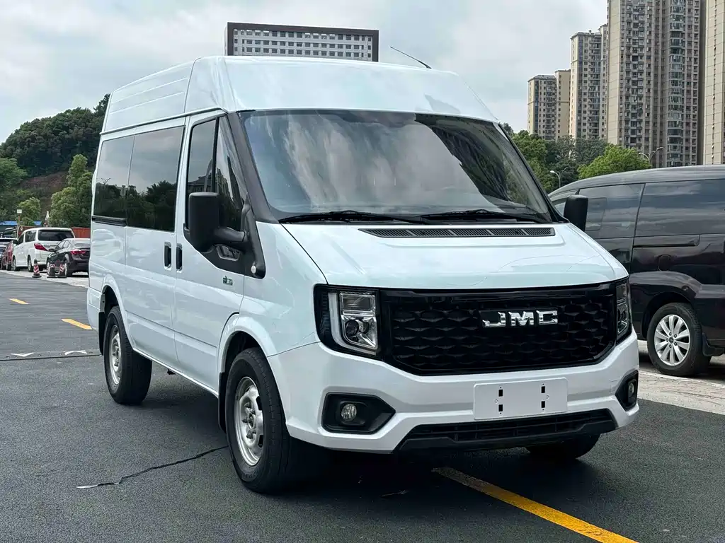 JMC Fushun 2023 2.0T Manual Short Wheelbase Medium Roof Commercial Multi-Purpose Vehicle 6-Seater