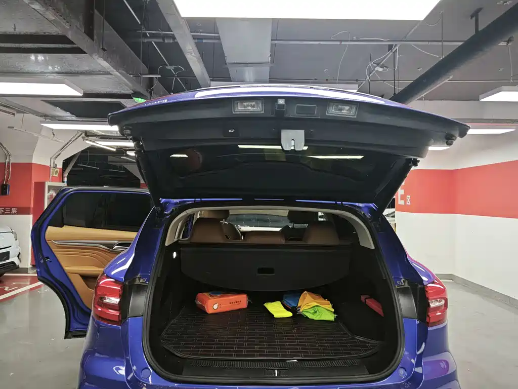 Roewe MARVEL X 2018 RWD