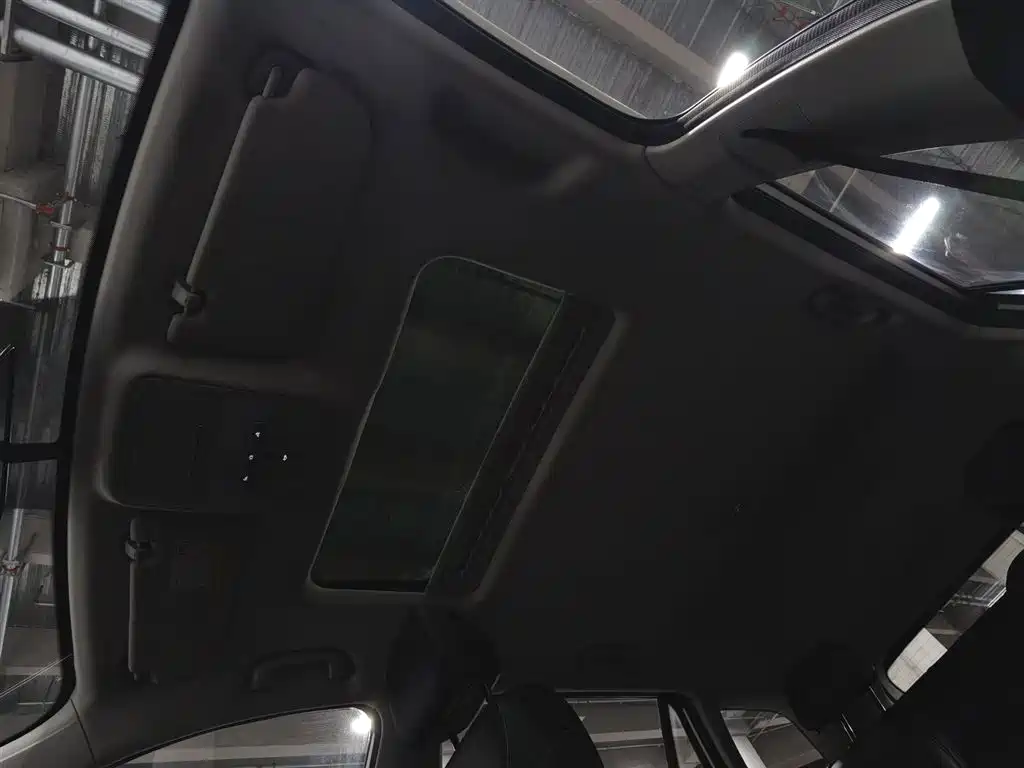 Roewe Ei5 2018 Internet Flagship Edition