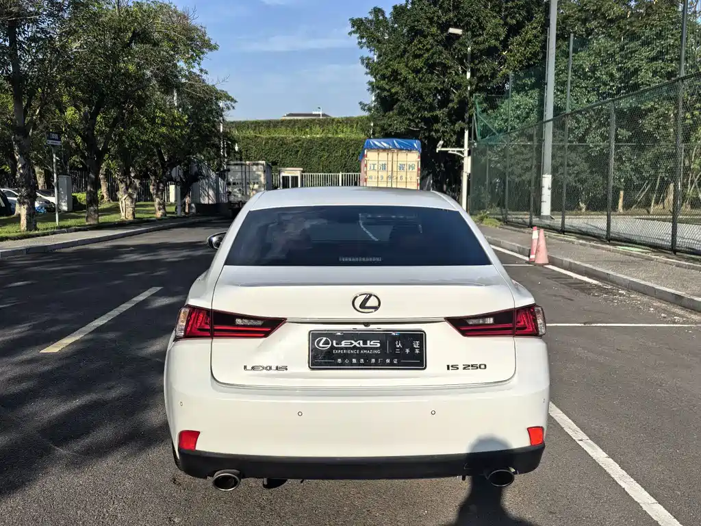 Lexus IS 250 F SPORT 2013