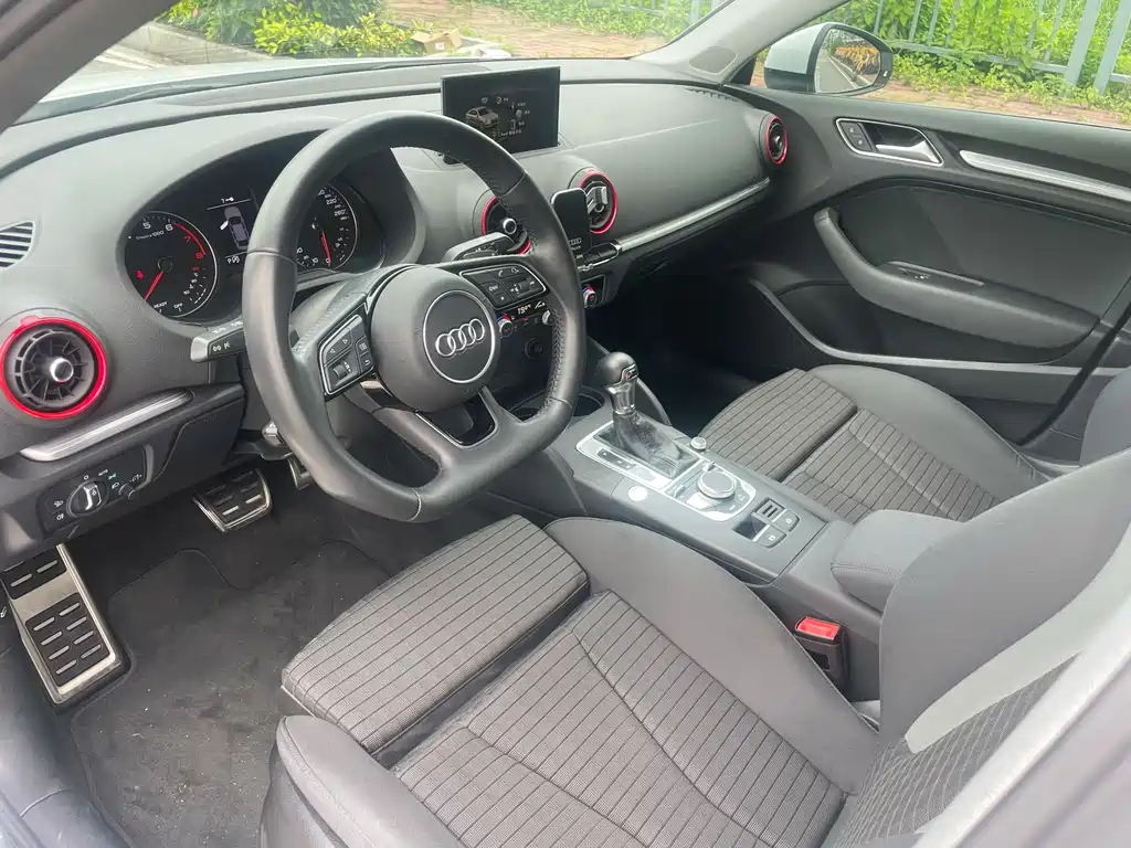 Audi A3 2020 Limousine 35 TFSI Sport China VI