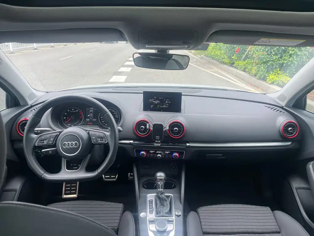 Audi A3 2020 Limousine 35 TFSI Sport China VI