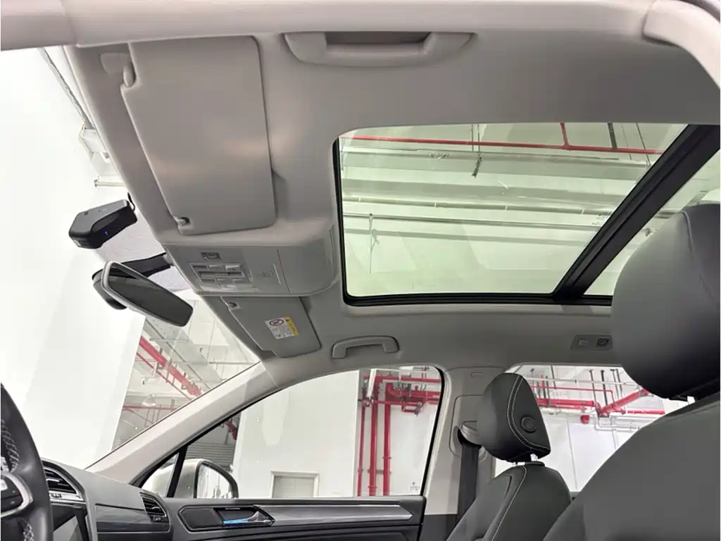 Volkswagen Tiguan L 2020 330TSI Automatic FWD R-Line Flagship Edition China VI