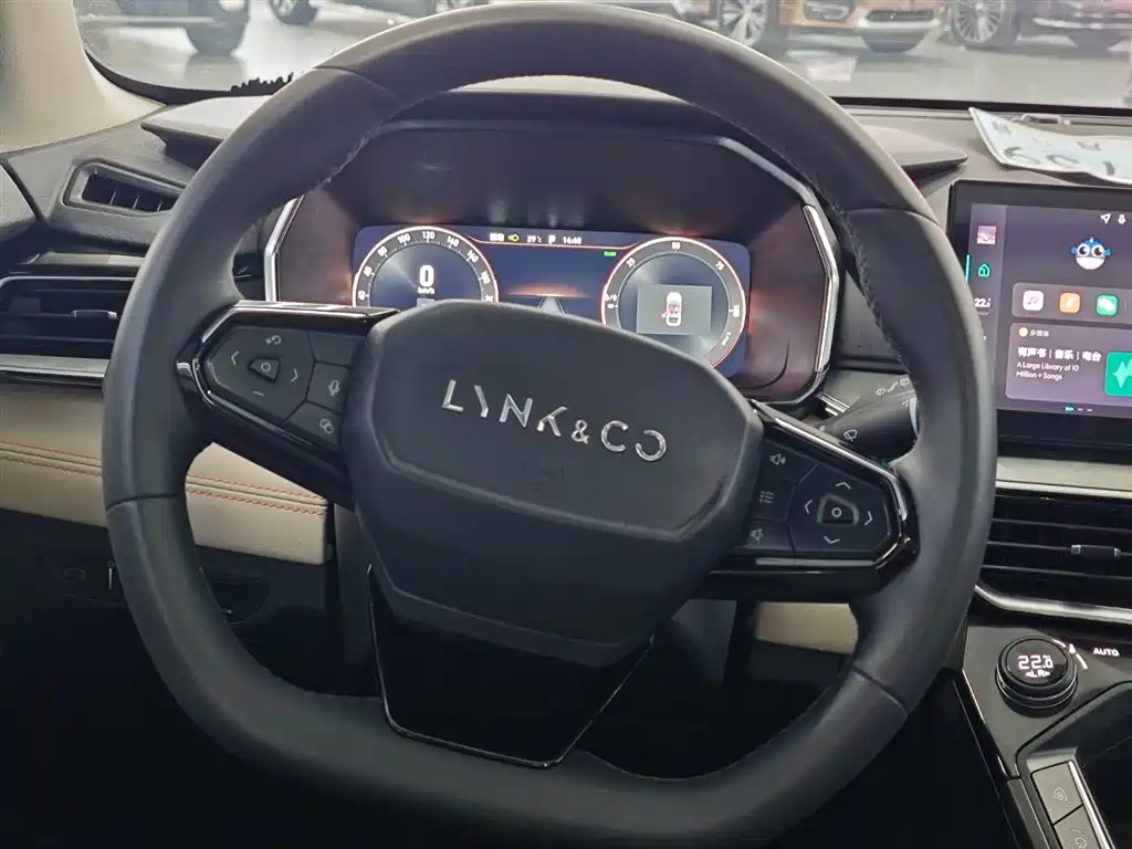 Lynk & Co 06 EM-P 2022 PHEV 84km Pro