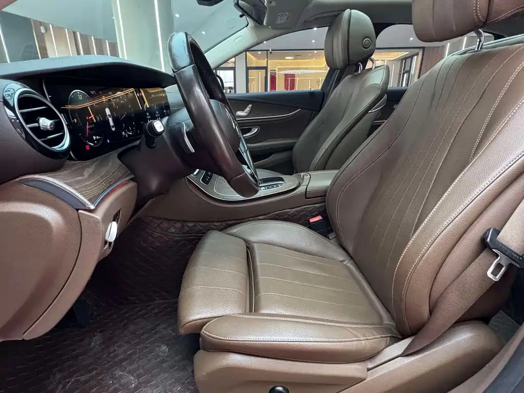 Mercedes-Benz E-Class 2022 E 260 L