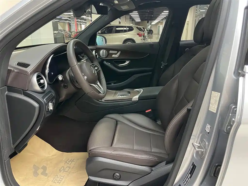 Mercedes-Benz GLC 300 L 4MATIC