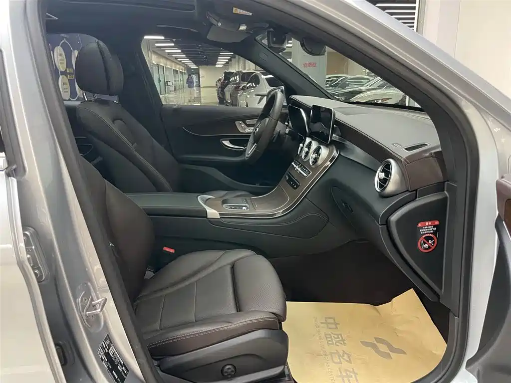 Mercedes-Benz GLC 300 L 4MATIC