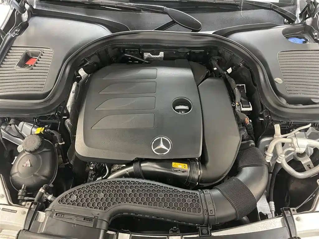 Mercedes-Benz GLC 300 L 4MATIC