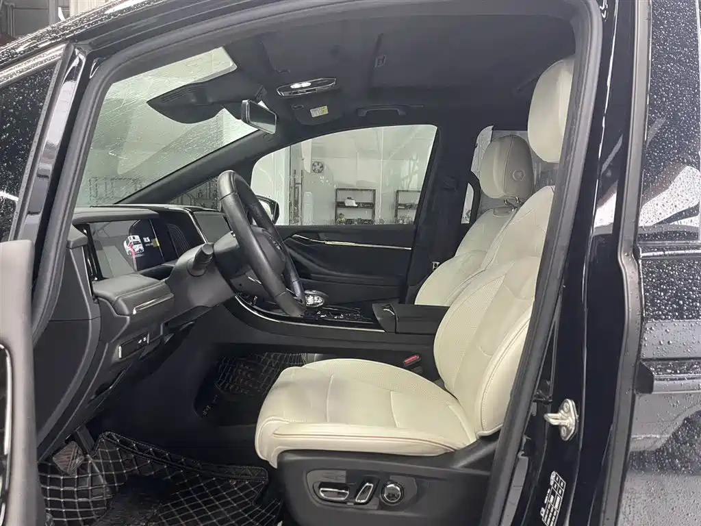 GAC Trumpchi M8 2023 Grandmaster Series Dual Engine Yuzun Edition