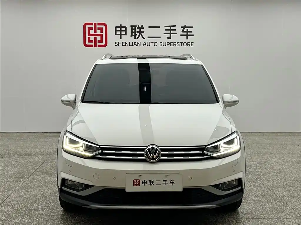 Volkswagen Touran L 2021 280TSI DSG Cross Edition 7-Seater