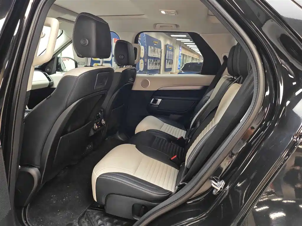 Land Rover Discovery 2021 360PS R-Dynamic S