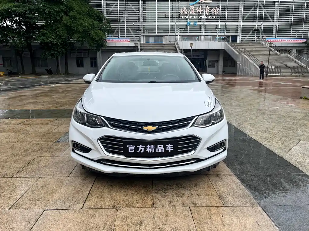 Chevrolet Cruze 2017 1.5L Auto Pioneer Sunroof Edition